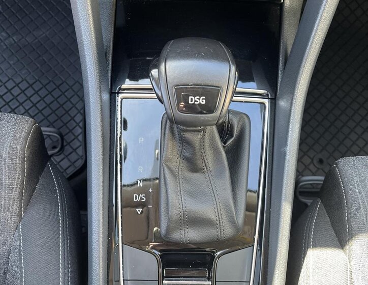 Škoda Karoq SUV / Terénní 1,5 l 110 kw