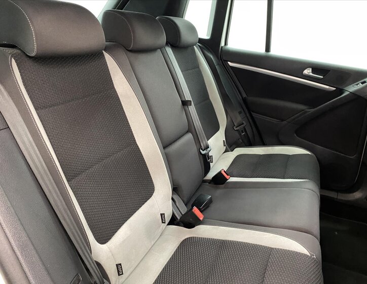 Volkswagen Tiguan SUV 2,0 l 103 kw