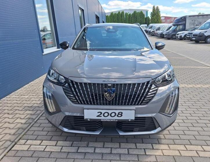 Peugeot 2008 8