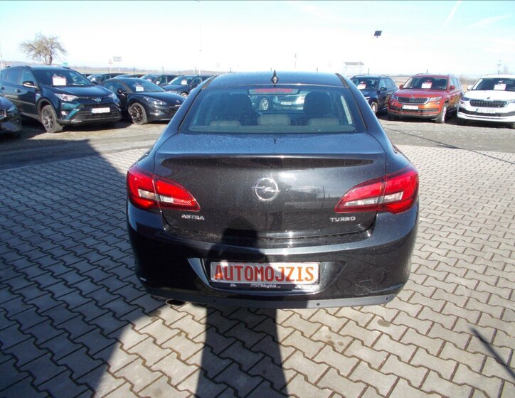 Opel Astra Sedan / Limuzína 1,4 l 103 kw