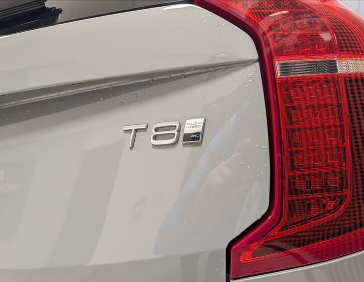 Volvo XC90 Ostatní 2,0 l 335 kw