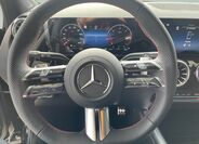 Mercedes-Benz GLA 11