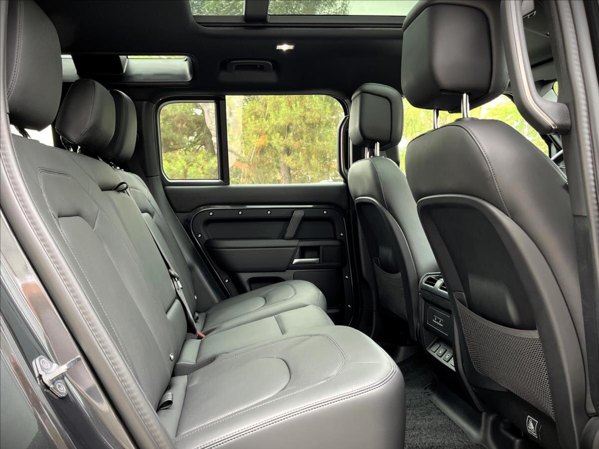 Land Rover Defender SUV / Terénní 5,0 l 313 kw
