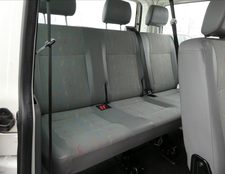 Volkswagen Transporter 21