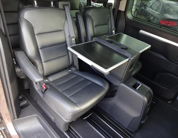 Peugeot Traveller 31