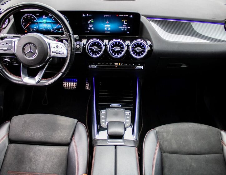 Mercedes-Benz GLA 19