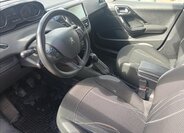 Peugeot 208 Hatchback 1,6 l 68 kw