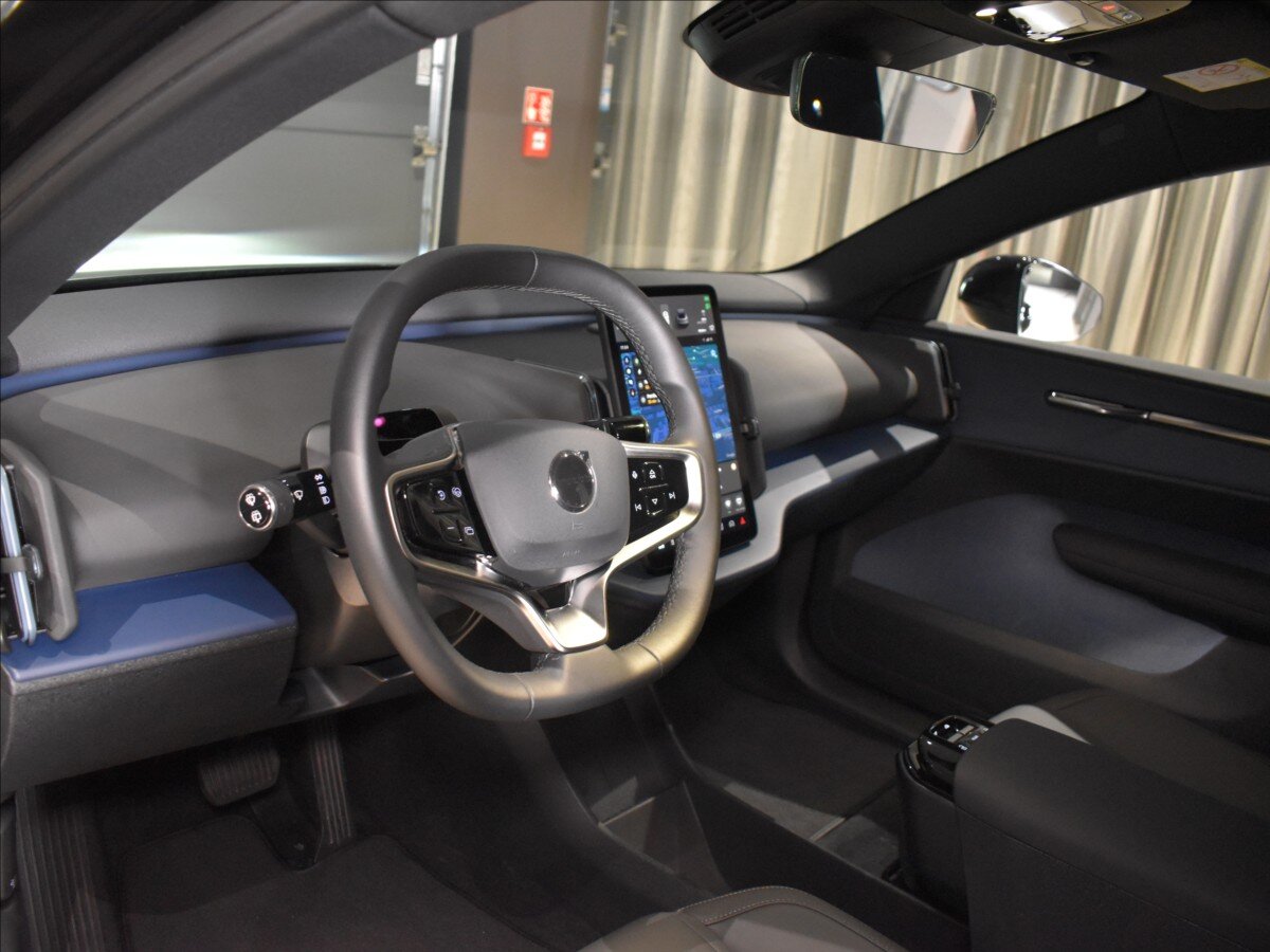 Volvo EX30 SUV 0,0 200 kw