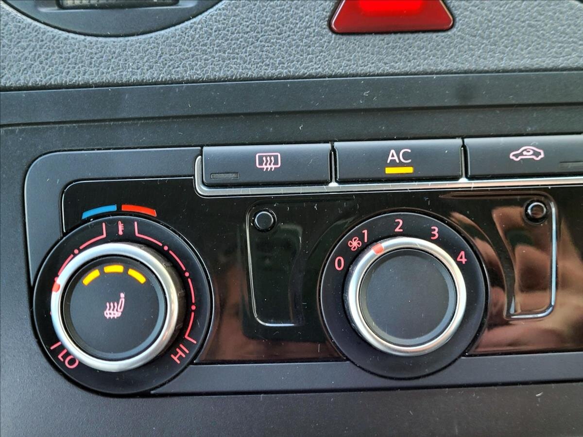 Volkswagen Caddy Skříň 1,6 l 75 kw