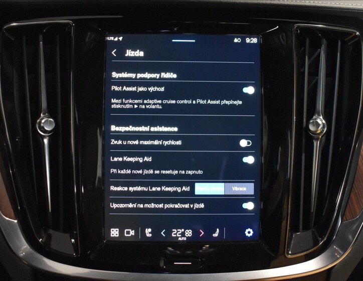 Volvo V60 Kombi 2,0 l 145 kw