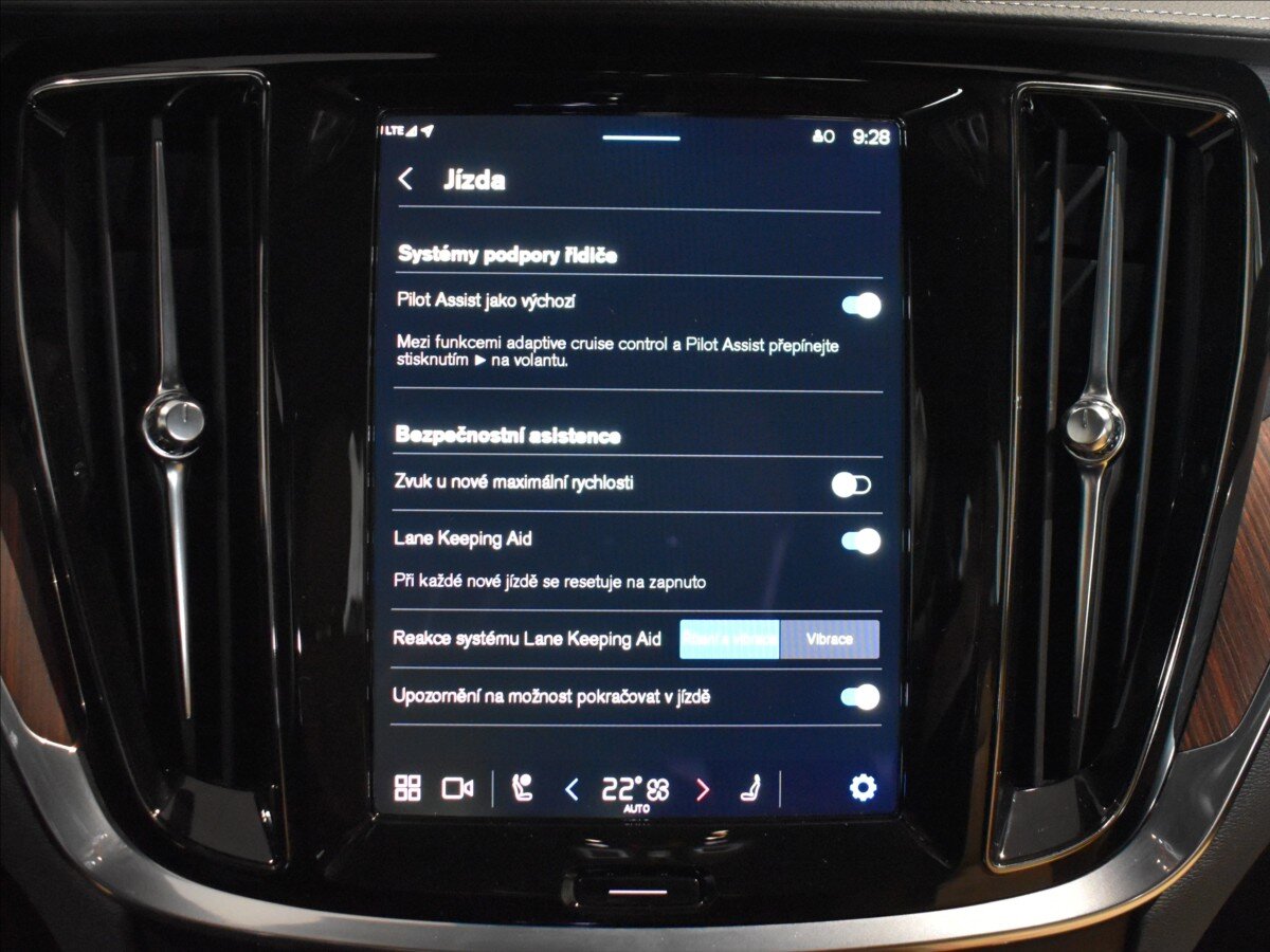 Volvo V60 Kombi 2,0 l 145 kw