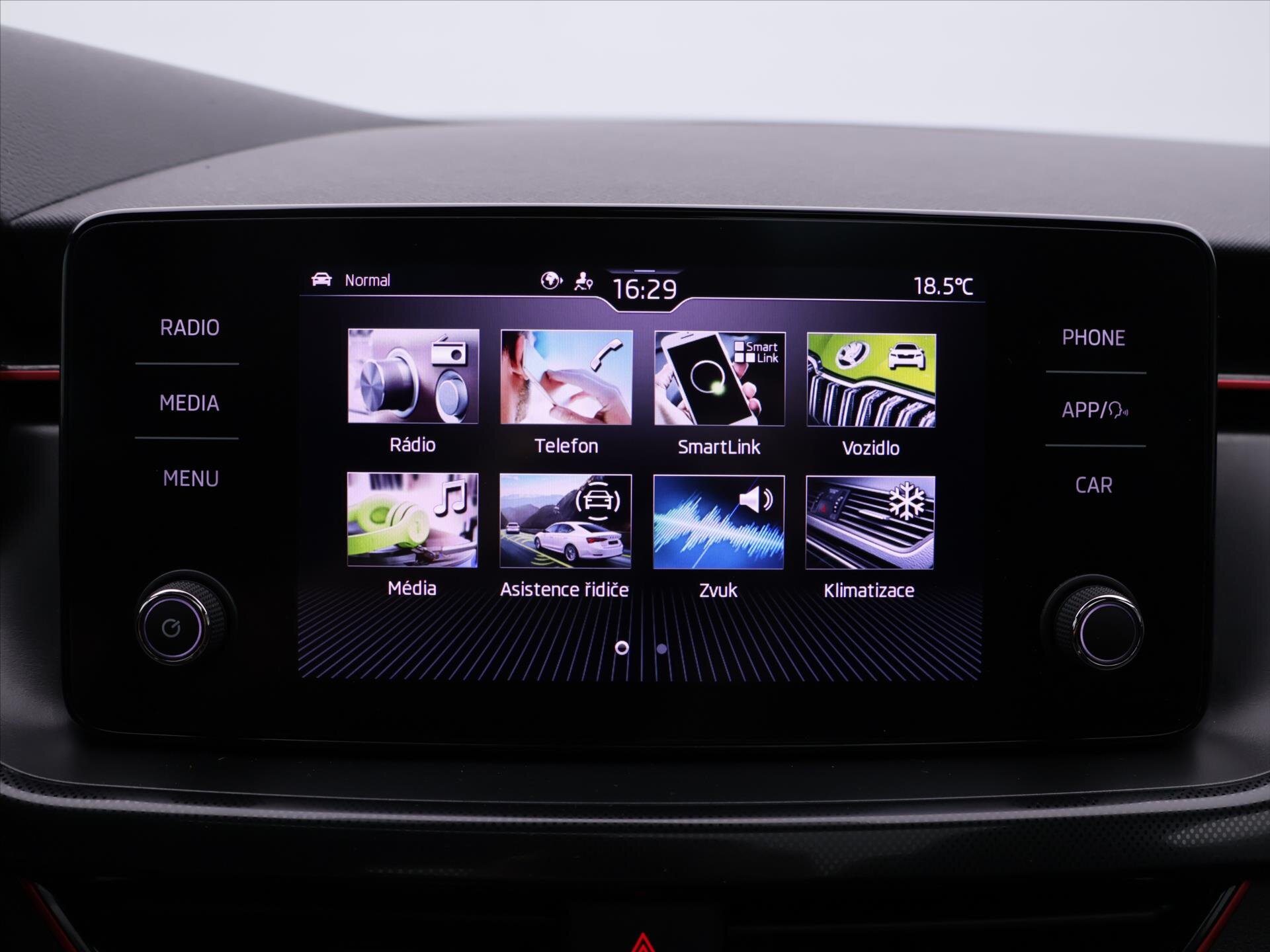 Škoda Kamiq SUV / Terénní 1,5 l 110 kw