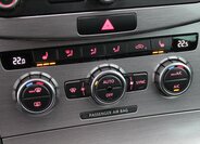 Volkswagen Passat Kombi 1,6 l 77 kw