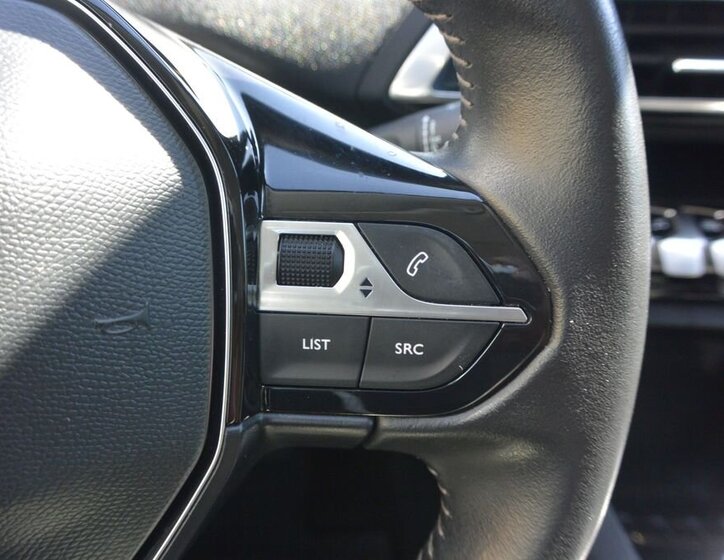 Peugeot 3008 SUV / Terénní 1,2 l 96 kw