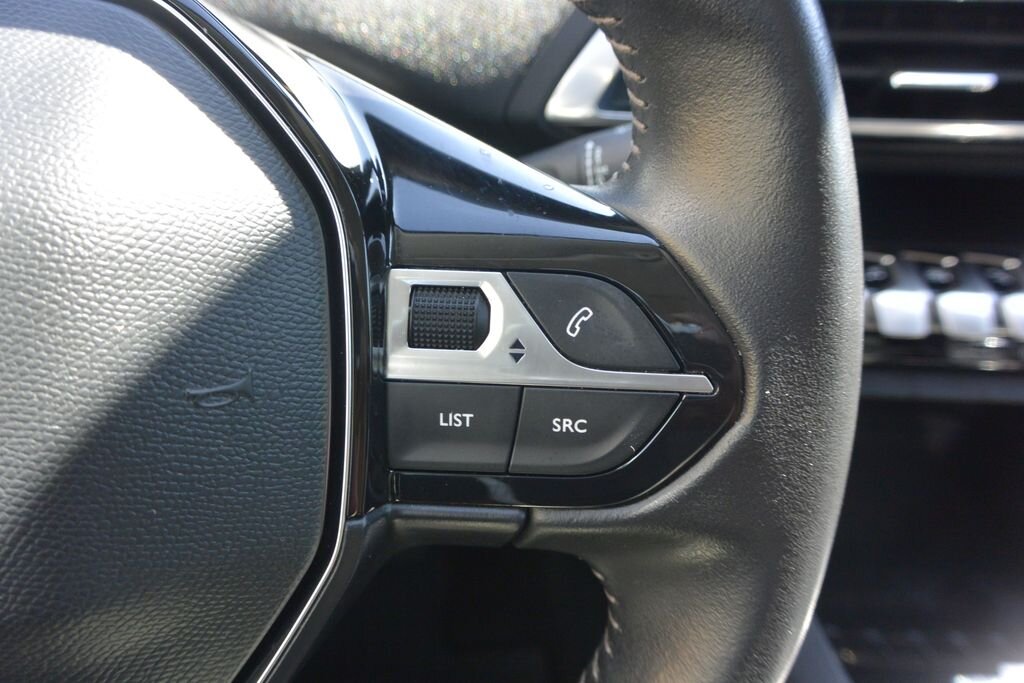 Peugeot 3008 SUV / Terénní 1,2 l 96 kw