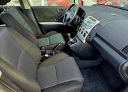 Toyota Corolla Verso 12