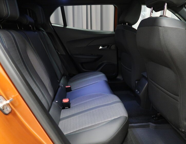 Peugeot 2008 Hatchback 1,2 l 96 kw