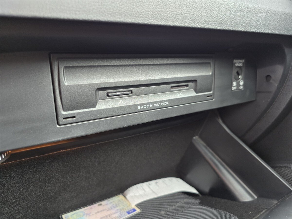 Škoda Octavia Sedan / Limuzína 2,0 l 135 kw