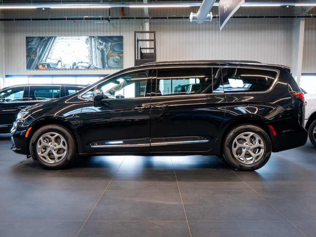 Chrysler Pacifica MPV 3,6 l 221 kw