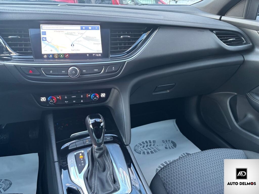 Opel Insignia Kombi 2,0 l 128 kw