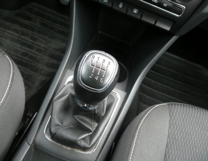 Škoda Rapid Sedan / Limuzína 1,2 l 77 kw