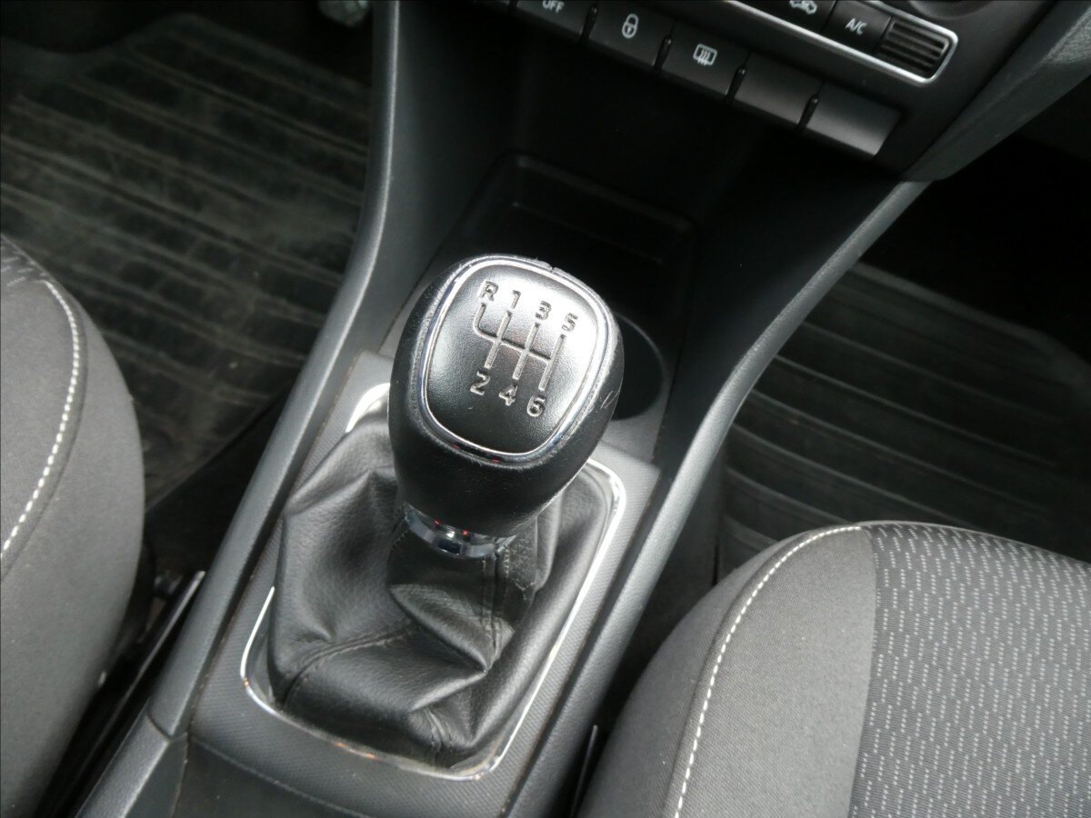 Škoda Rapid Sedan / Limuzína 1,2 l 77 kw