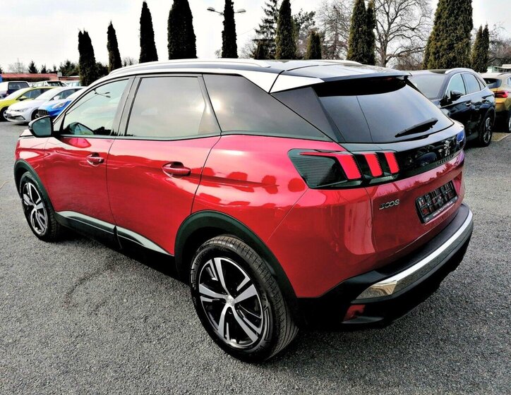 Peugeot 3008 SUV / Terénní 1,2 l 96 kw