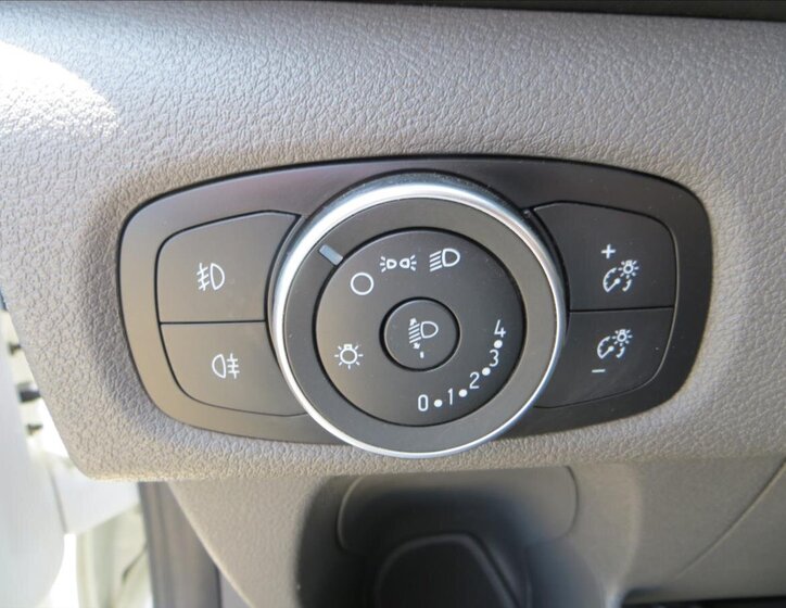 Ford Transit Custom 13