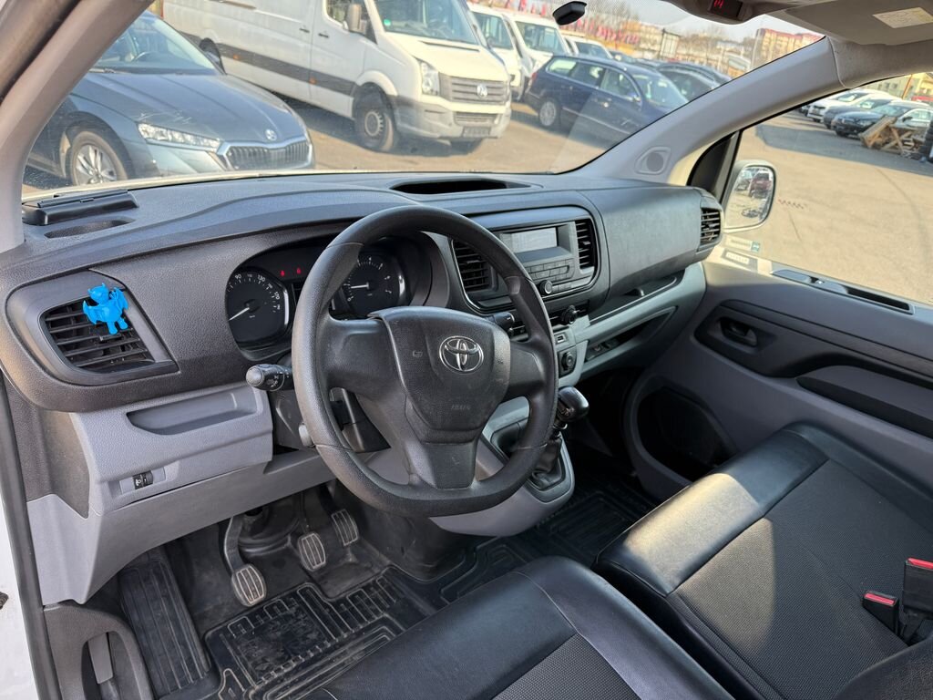 Toyota ProAce Skříň 2,0 l 90 kw