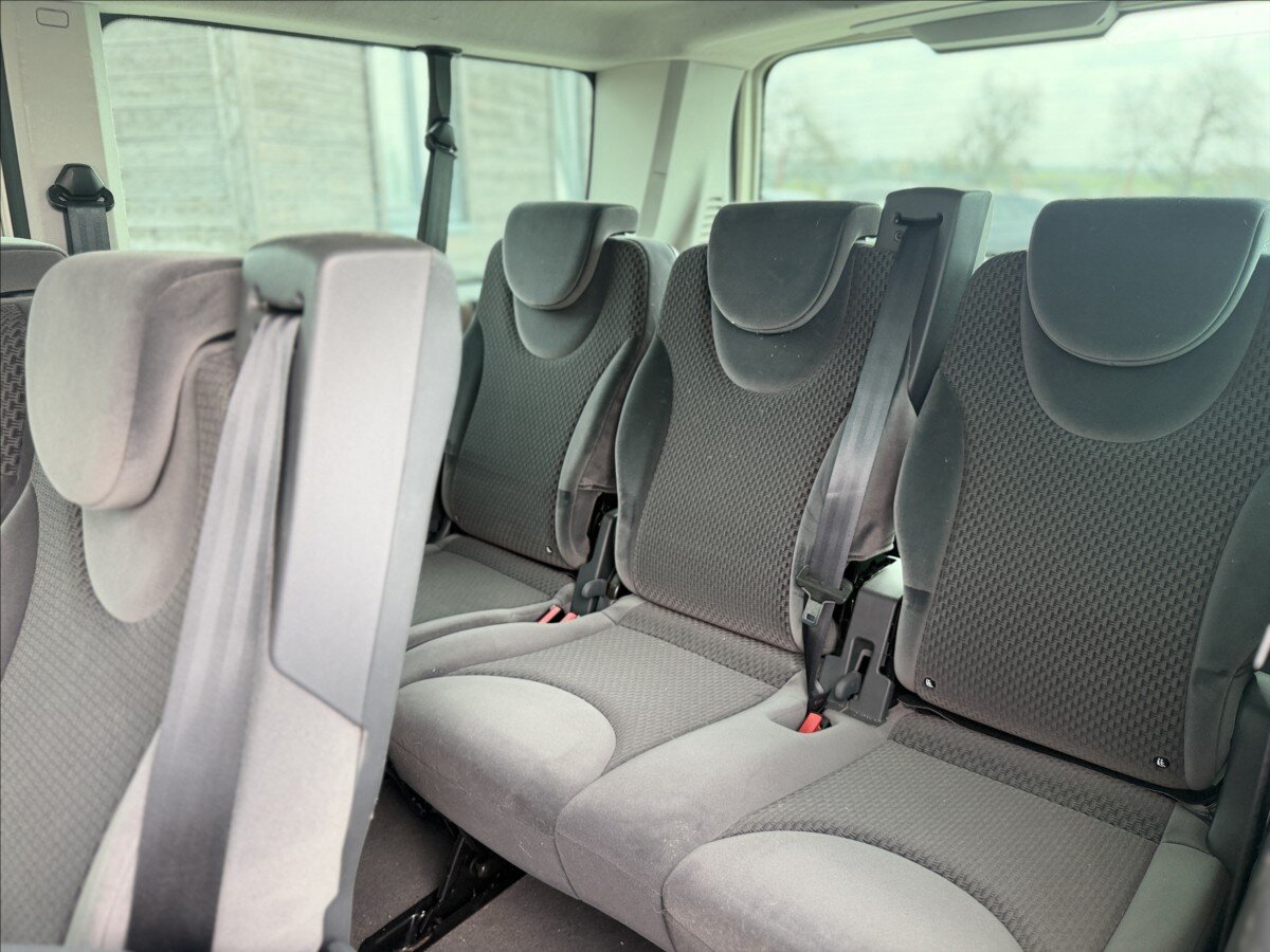 Peugeot Expert MPV 2,0 l 120 kw