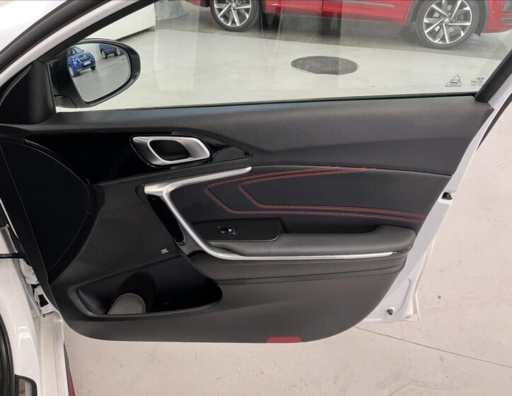 KIA ProCeed Kombi 1,6 l 150 kw