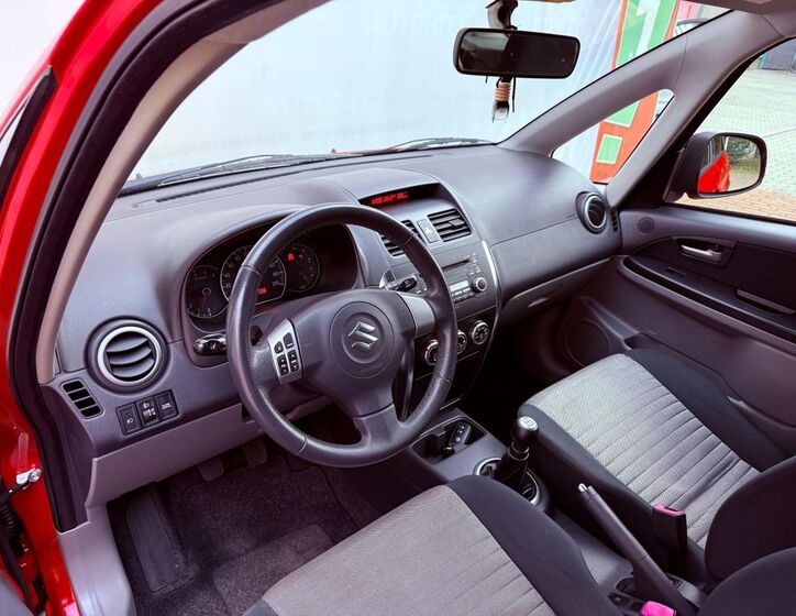 Suzuki SX4 12