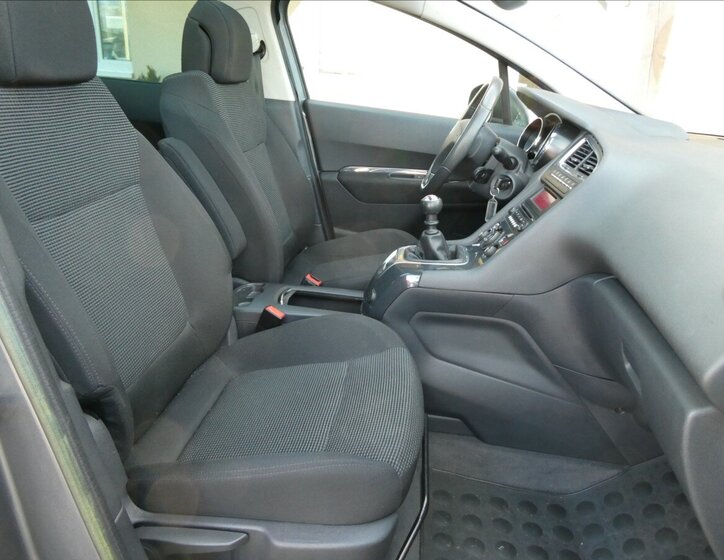 Peugeot 5008 MPV 1,6 l 115 kw