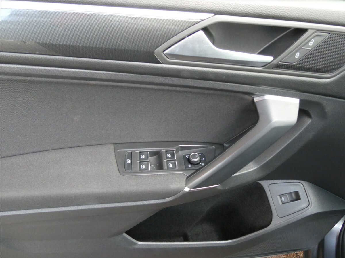Volkswagen Tiguan Allspace SUV / Terénní 2,0 l 140 kw