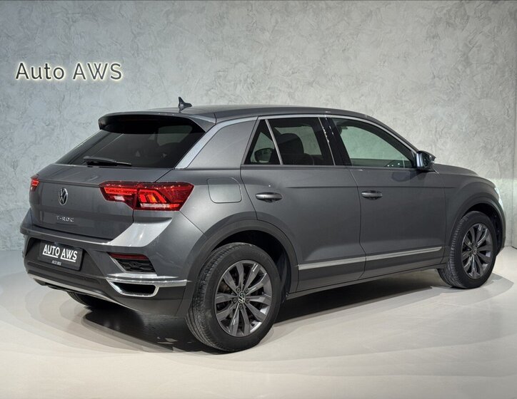 Volkswagen T-Roc SUV 1,5 l 110 kw