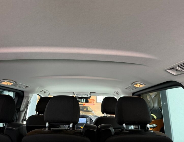 Mercedes-Benz Třídy V MPV 2,1 l 140 kw