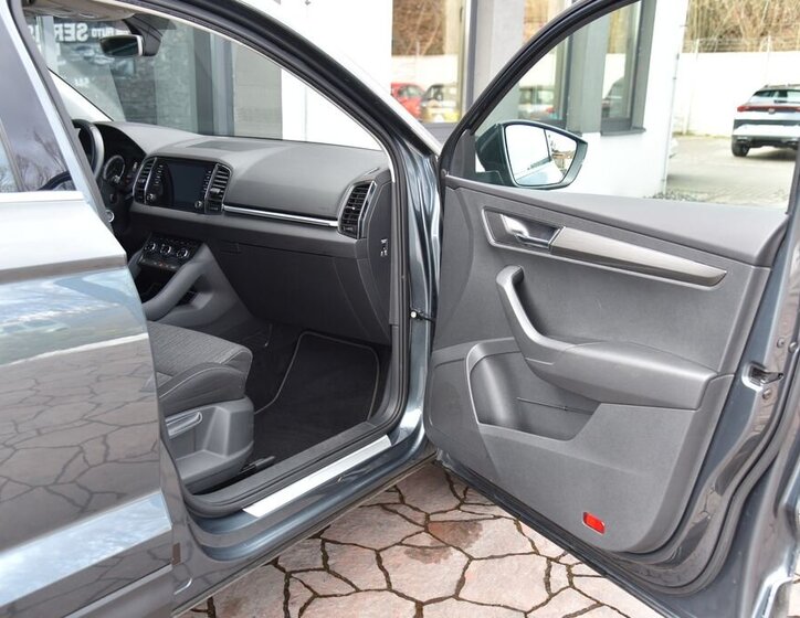 Škoda Karoq SUV 1,5 l 110 kw