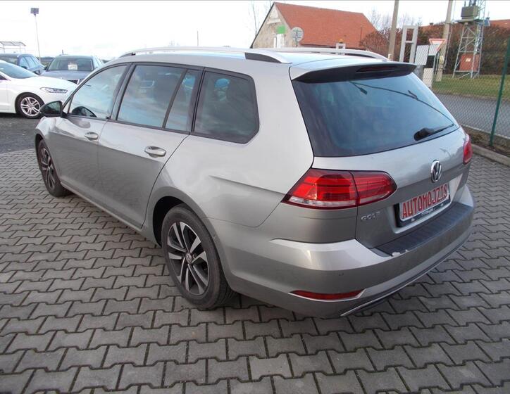 Volkswagen Golf 12