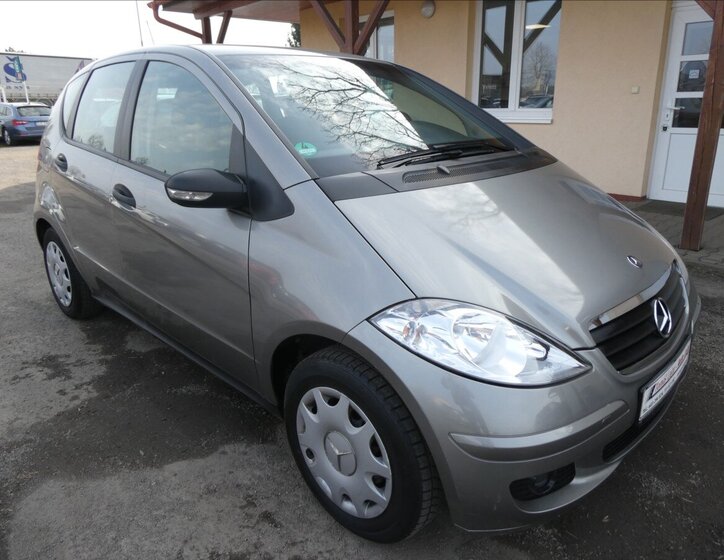 Mercedes-Benz Třídy A Hatchback 1,7 l 85 kw