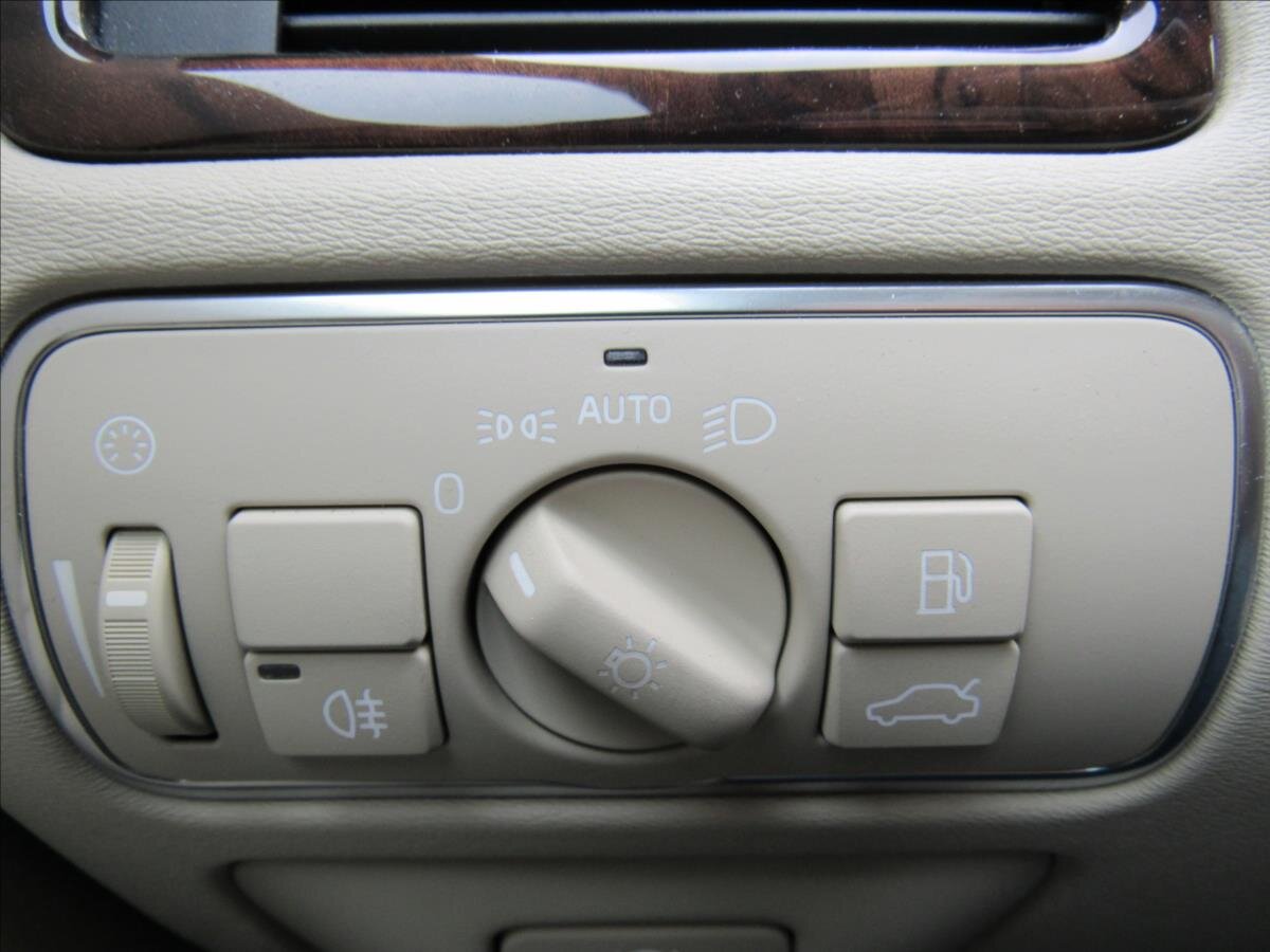 Volvo S80 Sedan / Limuzína 2,0 l 133 kw