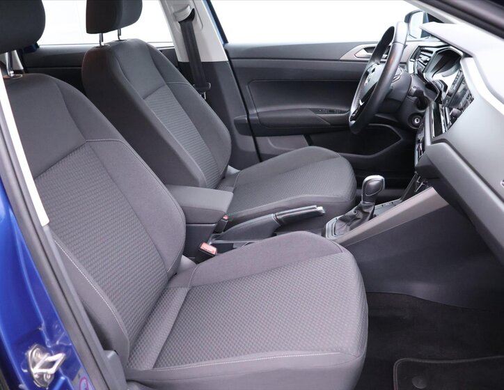 Volkswagen Polo Hatchback 999,0 70 kw