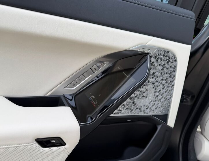 BMW Řada 7 Sedan / Limuzína 3,0 l 360 kw