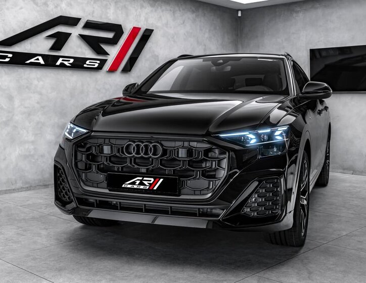 Audi Q8 SUV / Terénní 3,0 l 210 kw