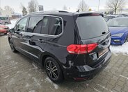 Volkswagen Touran 8