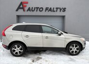 Volvo XC60 SUV 2,4 l 120 kw