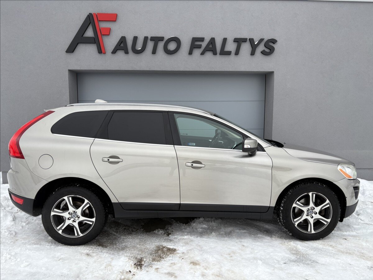 Volvo XC60 SUV 2,4 l 120 kw