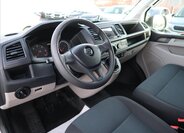 Volkswagen Transporter 9