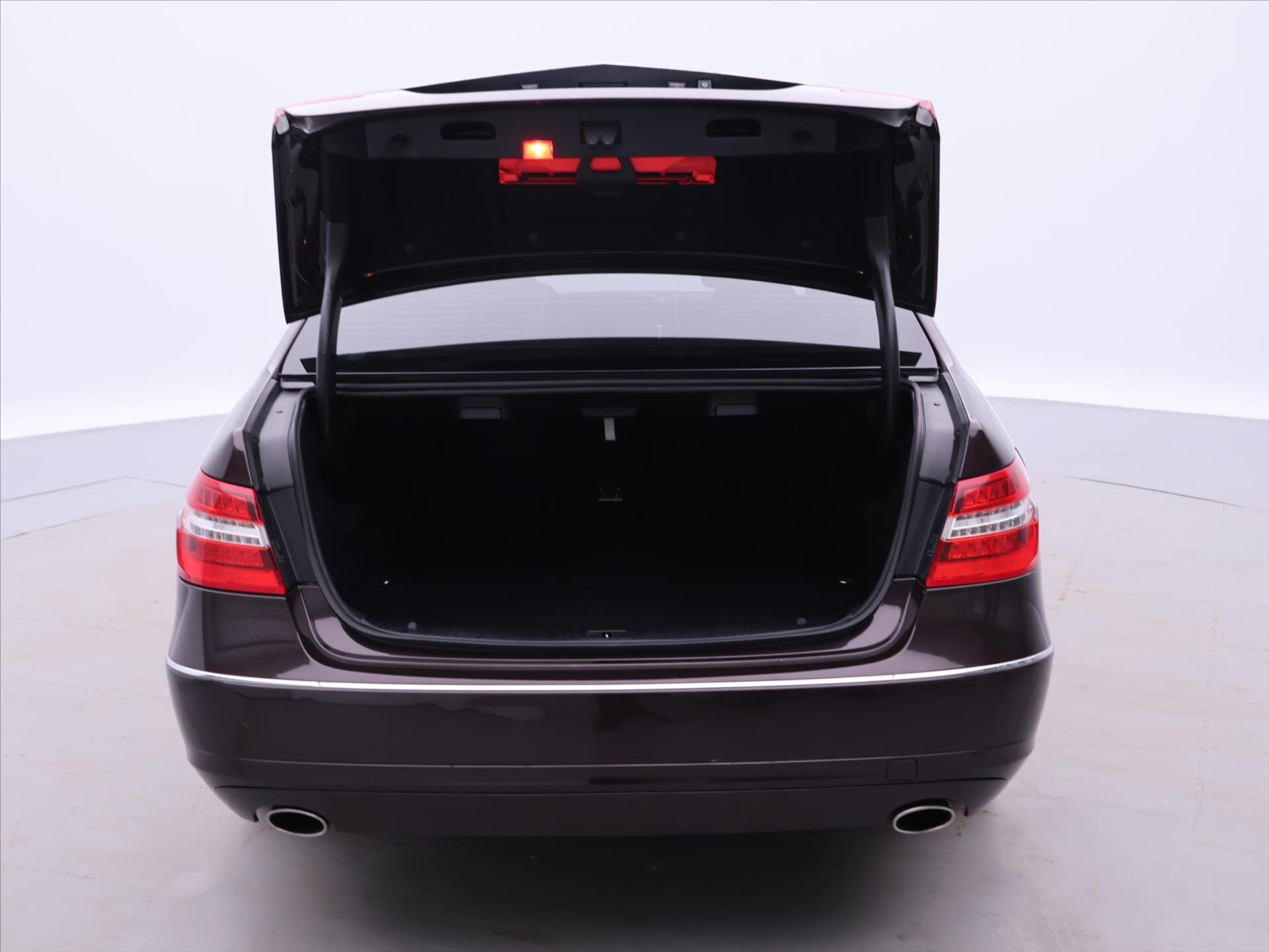 Mercedes-Benz Třídy E Sedan 3,5 l 215 kw