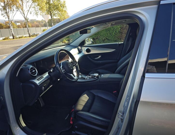 Mercedes-Benz Třídy E 11