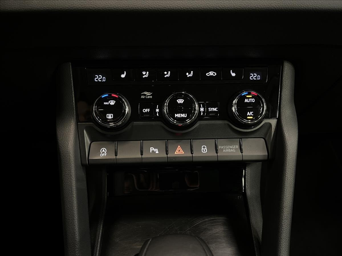 Škoda Karoq SUV / Terénní 1,5 l 110 kw